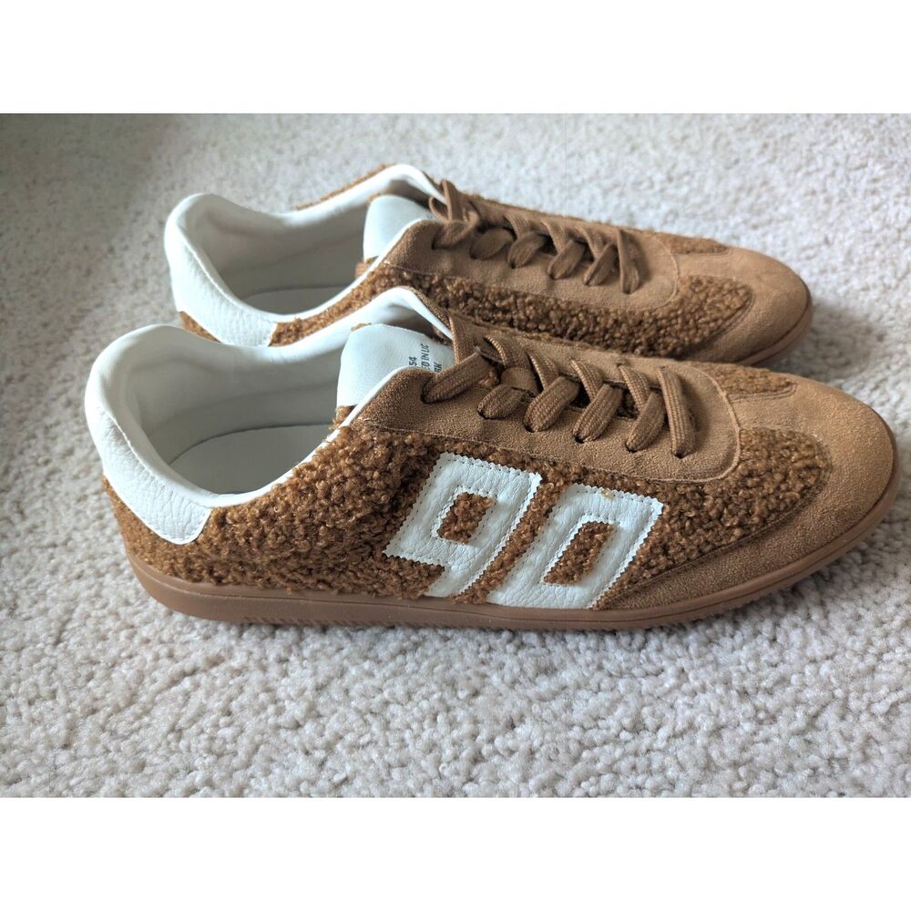 NIB Steve Madden Brown and White Faux Fur Nineties Sneakers Sz 9.5